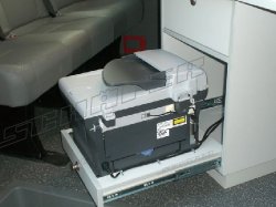 Faxgerät- Drucker und ScannerkombigerätIm Schubladenschrank. (32)